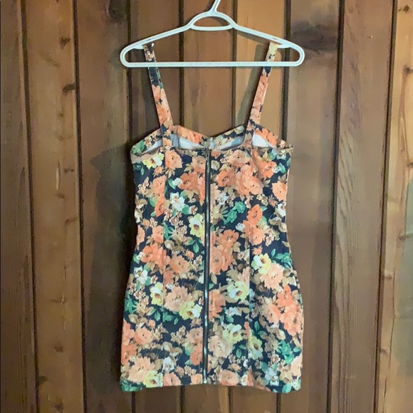 🐝Mink pink floral Jean dress - Picture 2 of 3